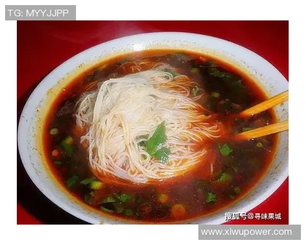 足球明星的米粉饮食揭秘：如何通过美食提升竞技状态与体能表现